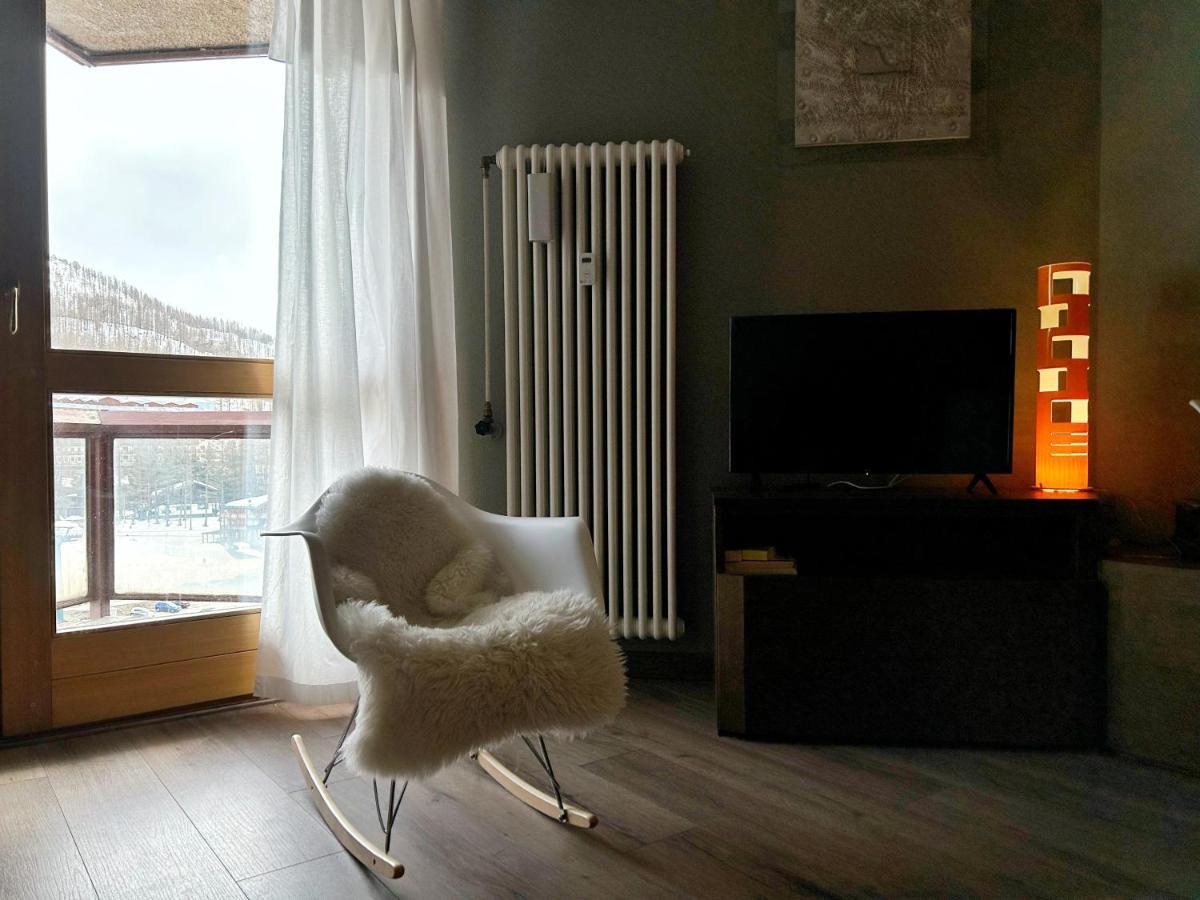 Giomein, Appartamento Di Charme Artistico ,Cir 0279 Breuil-Cervinia Bagian luar foto